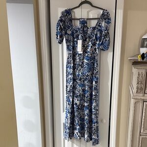 Lilly Pulitzer Blue and White Floral Puff-Sleeve Midi Dress